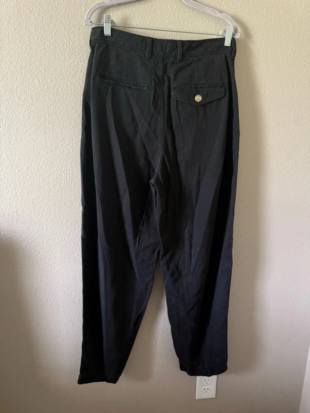 Everlane relaxed fit tensely chino pants